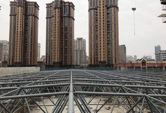 梅河口螺栓球网架结构